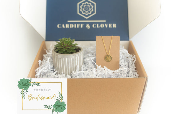 Bridesmaid Succulent Gift Box with Gold Pendant Necklace
